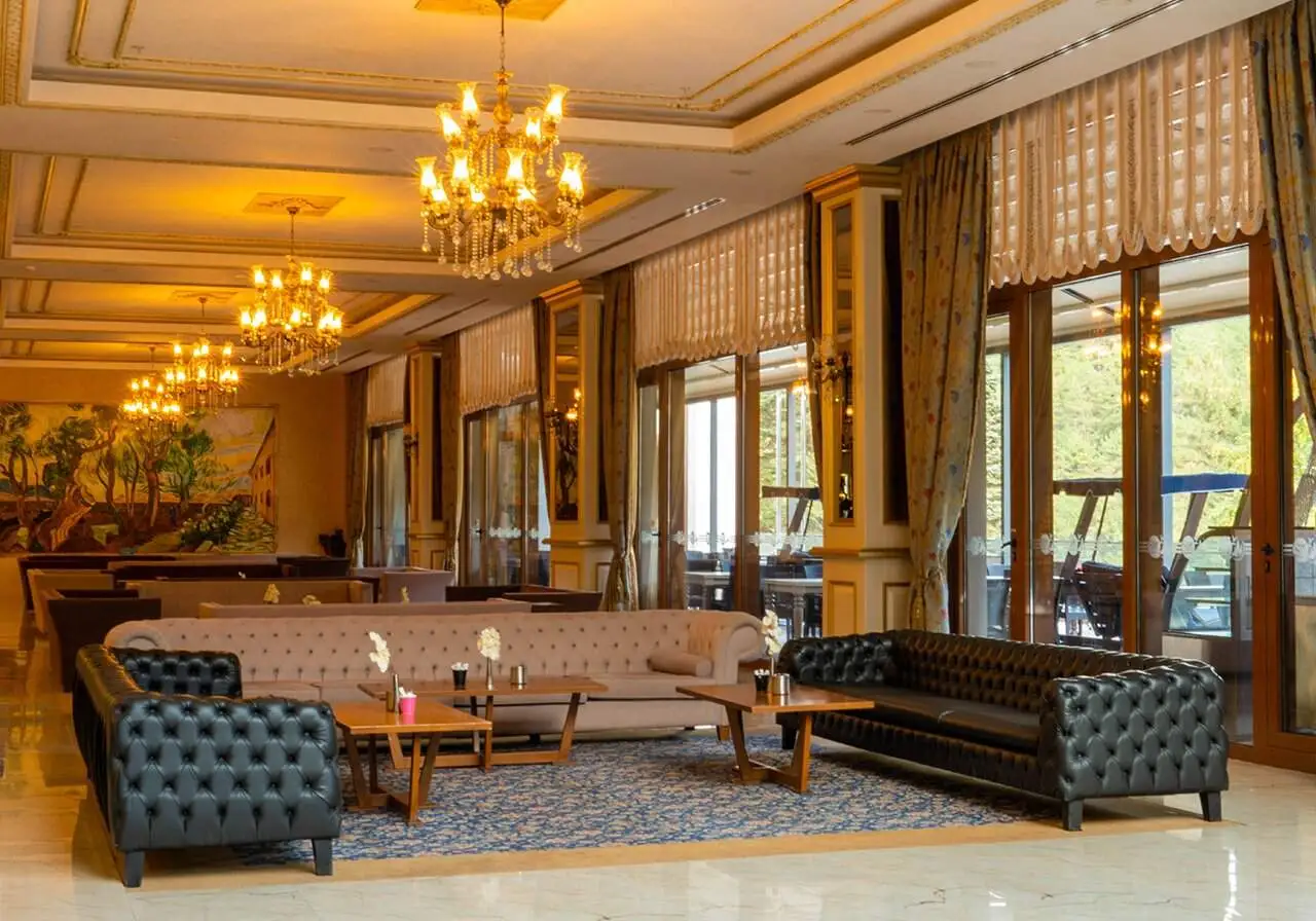 Lobby ve Bahçe