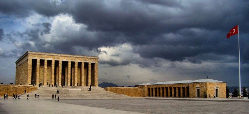 ankarada gidilebilecek yerler arasında bulunan Anıtkabir