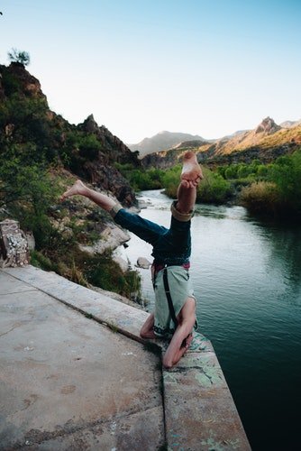 yoga headstand pozu, yoga nedir nasıl yapılır